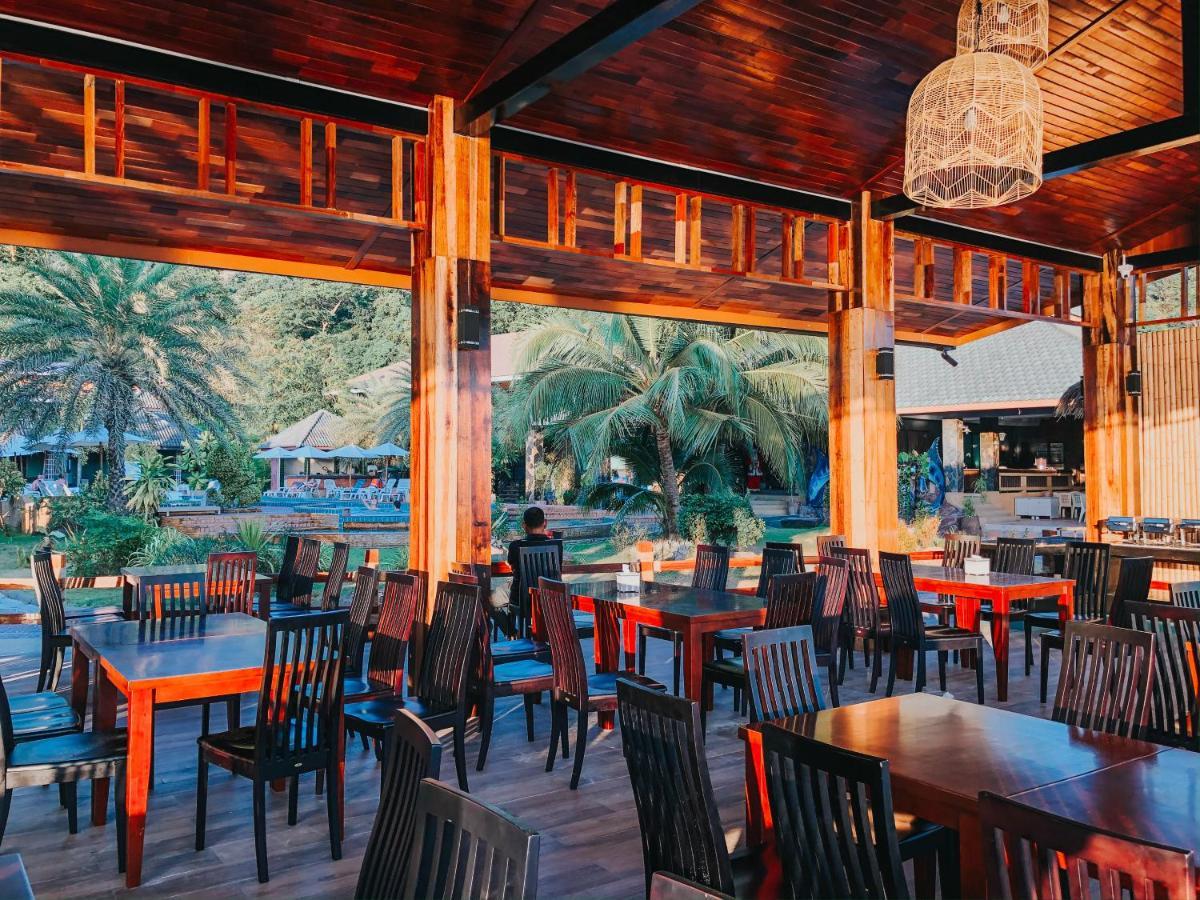 U Rip Resort Phi Phi Hotel Eksteriør bilde